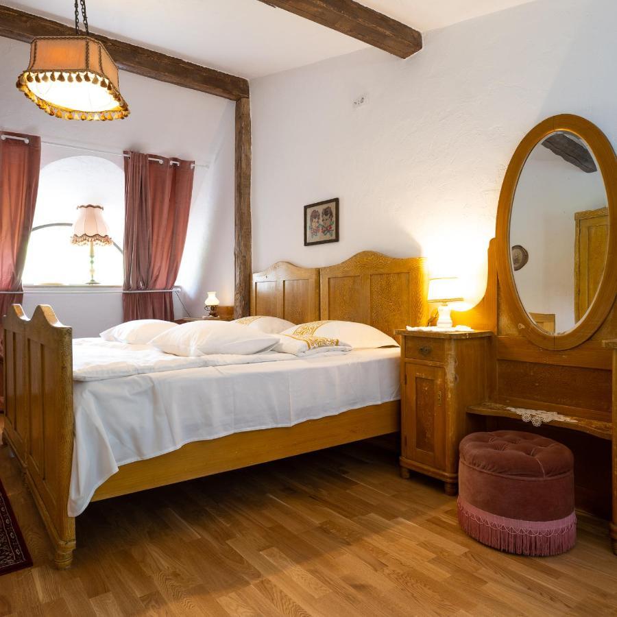 Casa Poveste Pensiunea-Muzeu Moldvahosszúmező Kültér fotó