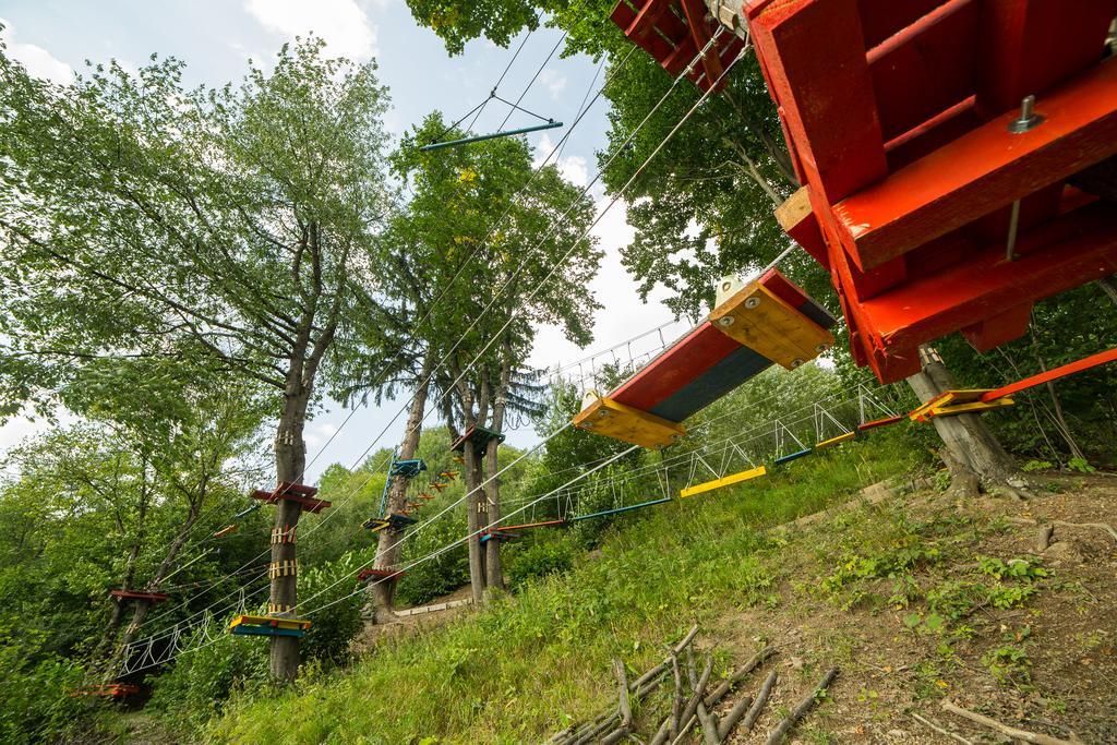 Casa Poveste Pensiunea-Muzeu Moldvahosszúmező Kültér fotó
