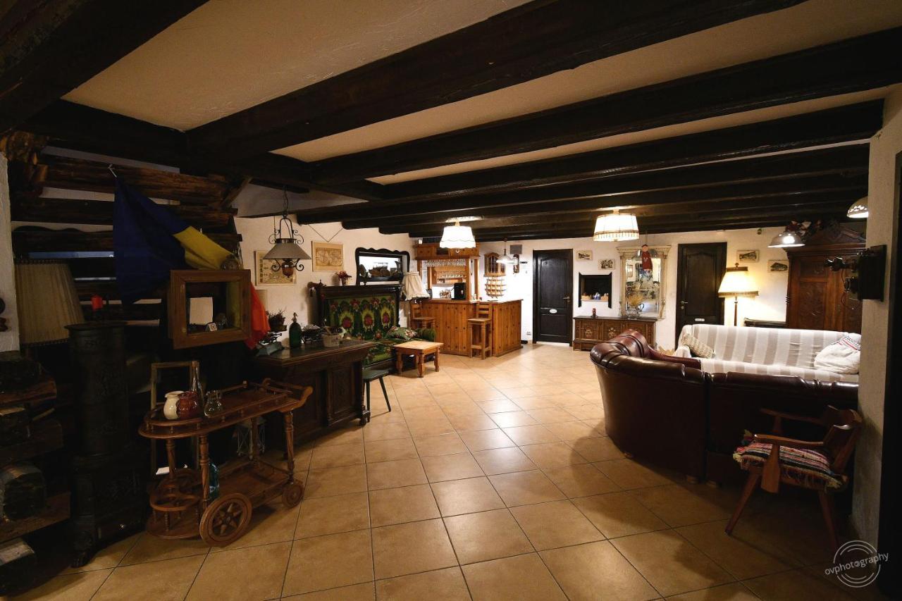 Casa Poveste Pensiunea-Muzeu Moldvahosszúmező Kültér fotó
